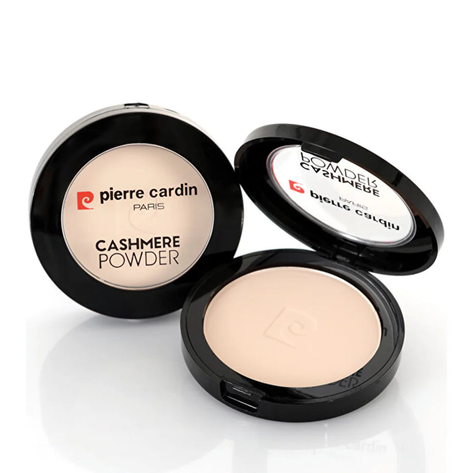 بودرة كشمير المضغوطة من بيير كاردان (Pierre Cardin Cashmere Powder). - اللوان: 353 بودرة حجر لون رملي